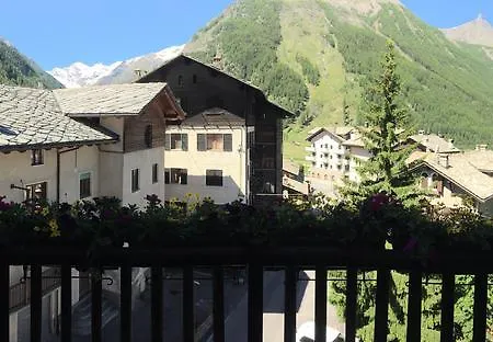 Hotel Stambecco