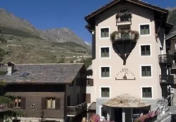 Hotel Stambecco